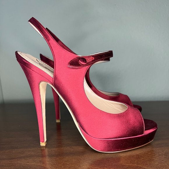 NEW YSL Tribute 105 Sandal - Picture 3 of 11